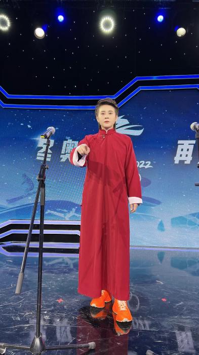 从冬奥荣光到商业纠纷：网友一句话点出王濛纠