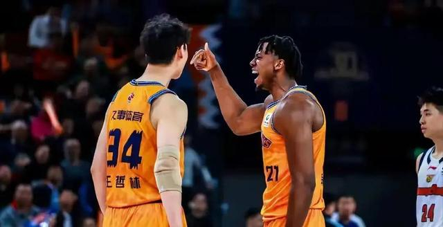 山西广东主帅战术僵化陷季后赛危机